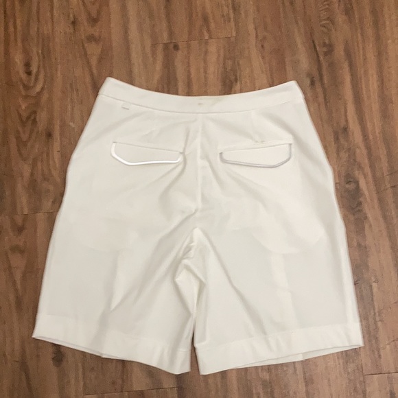 COPY - Lululemon - Picture 4 of 7